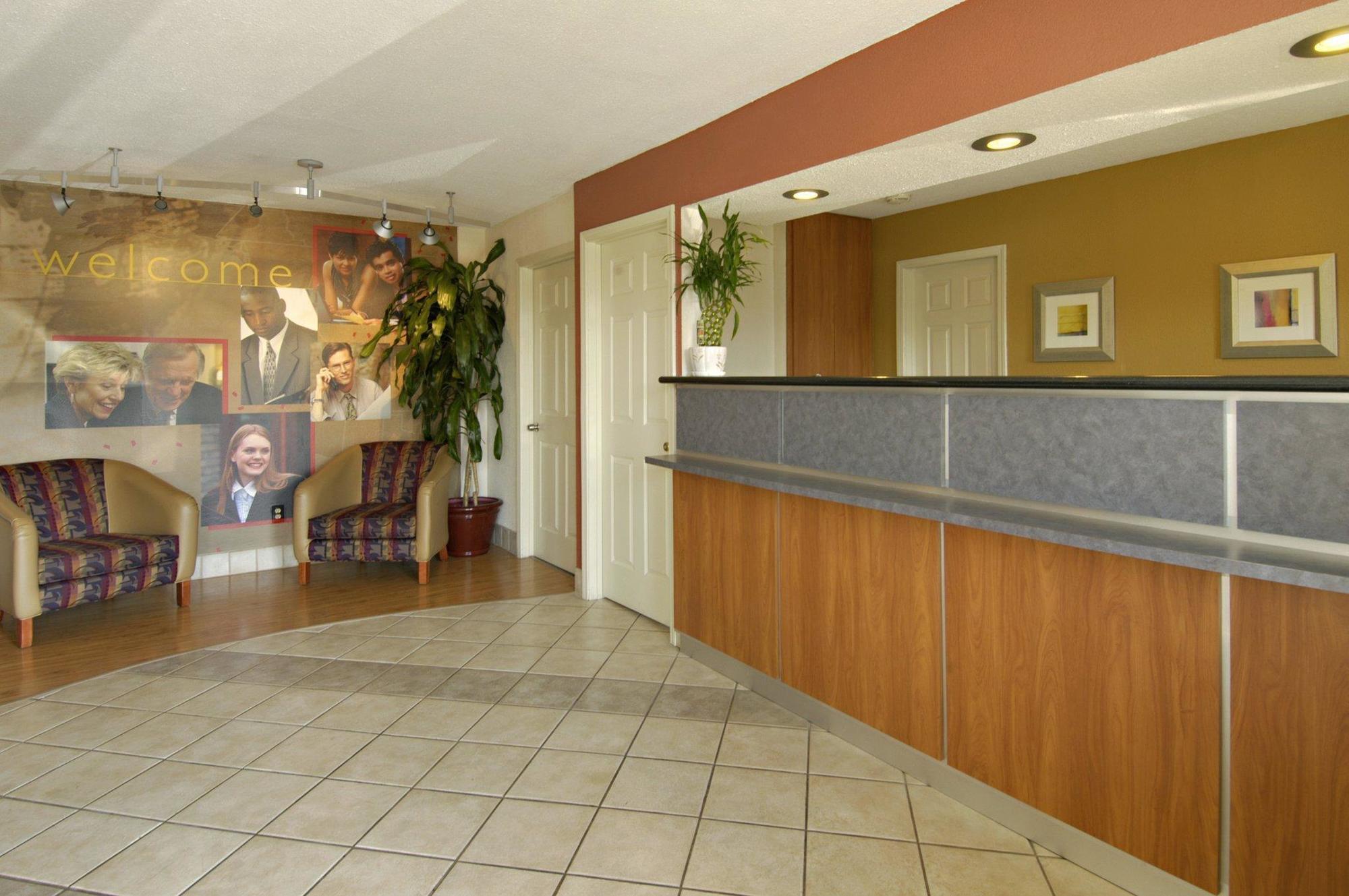 Red Roof Inn Stockton Exterior photo